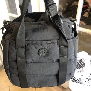 Lululemon Dash All Day Bucket Bag